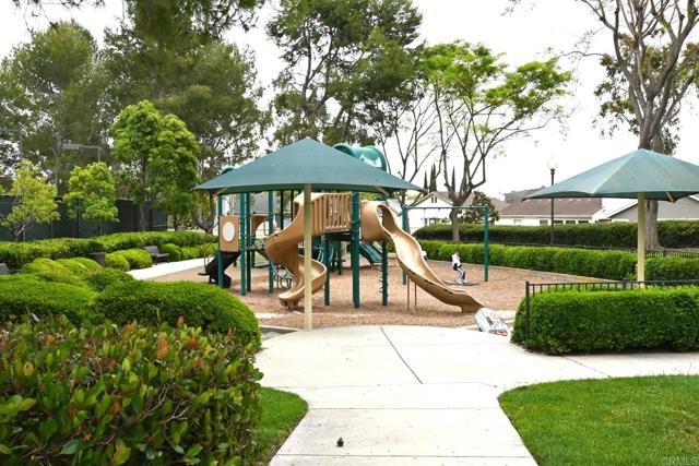 Detail Gallery Image 25 of 26 For 2825 W Canyon Ave, San Diego,  CA 92123 - 3 Beds | 2/1 Baths