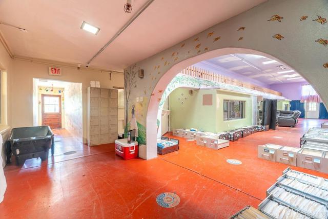 9780 Dunbar Ln Lane, El Cajon CA: https://media.crmls.org/mediaz/0a102313-63df-4e75-9693-4ebbf9e25a01.jpg