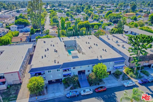 1 Bed Home for Sale in Los Angeles, California