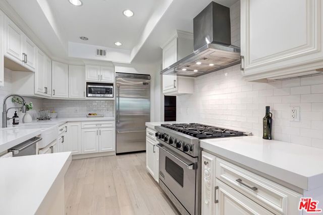 2 Bed Home for Sale in Los Angeles, California