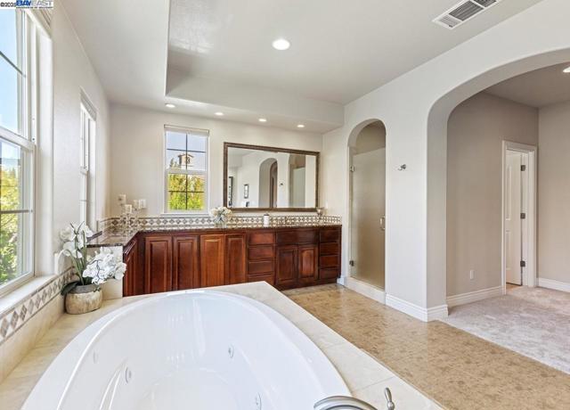 7563 Balmoral Way, San Ramon CA: https://media.crmls.org/mediaz/0a11a8d4-9aa4-4ef3-9864-124bf66821aa.jpg
