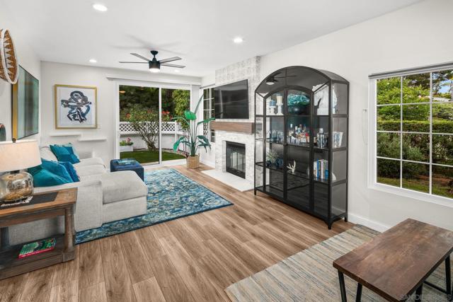 3458 Voyager Cir, San Diego CA: https://media.crmls.org/mediaz/0a128549-07c0-4e60-94fa-a5e1d28ee6b5.jpg