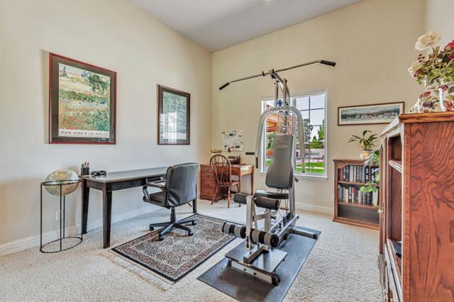 1152 Little River Drive, Hollister CA: https://media.crmls.org/mediaz/0a133dce-2252-4854-a1ef-3ee7dec3e325.jpg