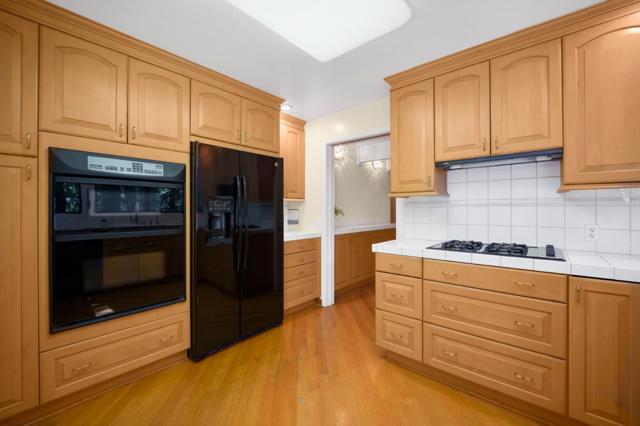17855 Kiowa Trail, Los Gatos CA: https://media.crmls.org/mediaz/0a13ed04-2ccc-4ffd-894a-968abf0883fe.jpg