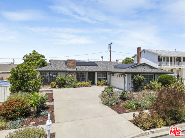 2735 Beth Place, Simi Valley CA: https://media.crmls.org/mediaz/0a1406ee-c3d9-488c-b5f6-710f93c0ed20.jpg