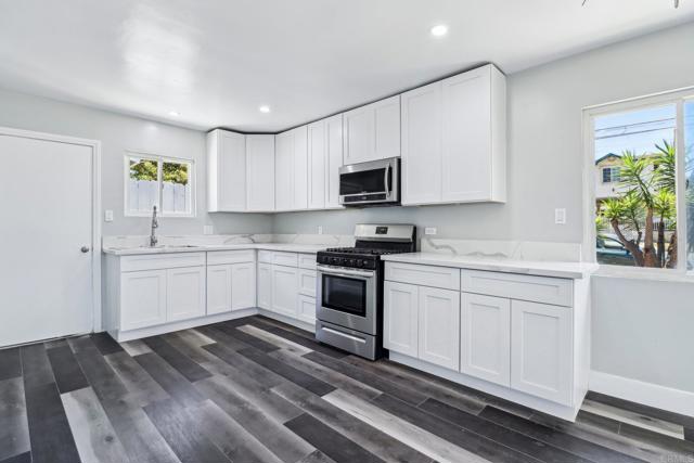1947 D Avenue, National City CA: https://media.crmls.org/mediaz/0a143b89-0fa1-4781-bf24-a3fe210c6624.jpg