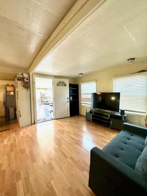 655 S. 34th Street, San Jose CA: https://media.crmls.org/mediaz/0a143f17-cd24-4c76-9f87-21c34ce669e8.jpg
