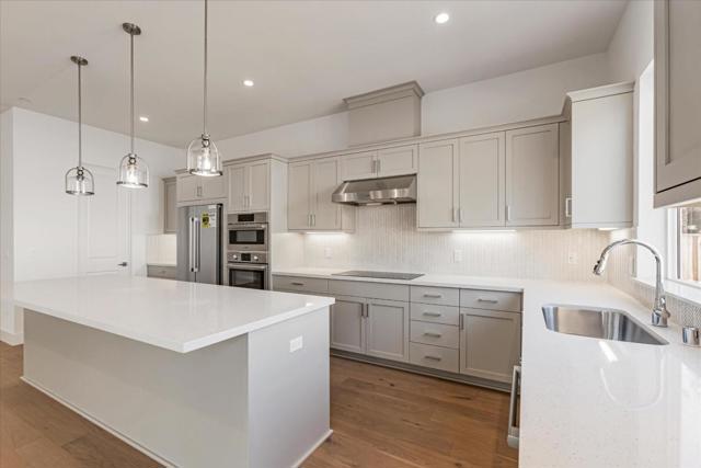 528 Lapis Court, San Ramon CA: https://media.crmls.org/mediaz/0a14bb7d-7db1-46a6-8e4c-da4b85855279.jpg