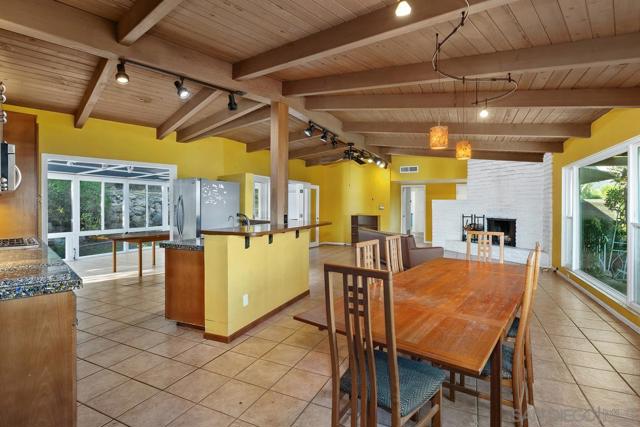 320 Beaumont Dr., Vista CA: https://media.crmls.org/mediaz/0a1538c7-d6c8-4eea-a634-a3cdc603357c.jpg