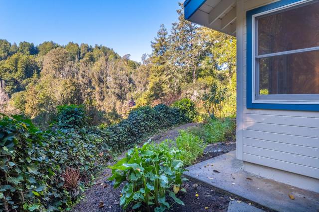 4051 Branciforte Drive, Santa Cruz CA: https://media.crmls.org/mediaz/0a174ca8-43b2-44fd-92f7-da6235b959c5.jpg