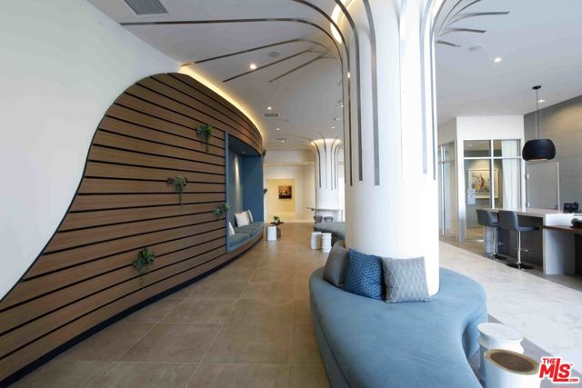 707 E Ocean Boulevard, Long Beach CA: https://media.crmls.org/mediaz/0a17a29c-979c-42fb-b39e-e6714af6e909.jpg
