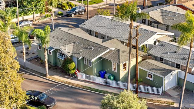 4194 Stephens, San Diego CA: https://media.crmls.org/mediaz/0a187452-d6d7-45f6-8f71-e8657cd64c73.jpg