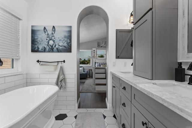 Detail Gallery Image 23 of 29 For 1846 Corte Pulsera, Oceanside,  CA 92056 - 3 Beds | 2/1 Baths
