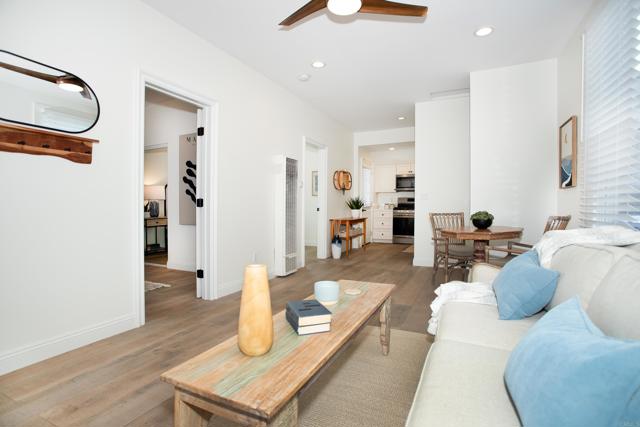 Detail Gallery Image 3 of 21 For 1295 Essex St, San Diego,  CA 92103 - 2 Beds | 1 Baths