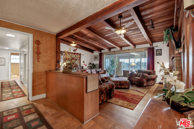 Image 3 for 4528 Don Timoteo Dr, Los Angeles, CA 90008