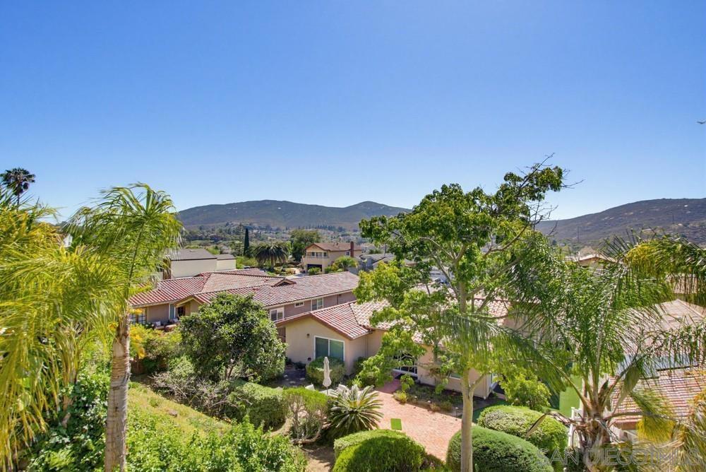 17766 Aguamiel Rd - photo 2