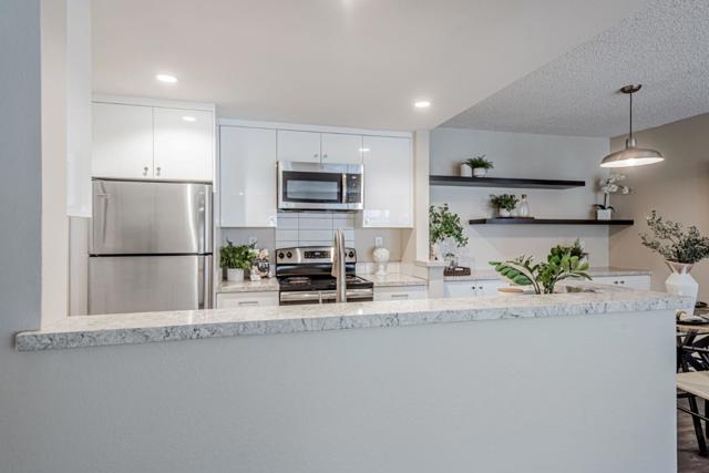 1689 Via Laguna, San Mateo CA: https://media.crmls.org/mediaz/0a19d1dc-a265-4c06-83ae-4c48feaa5f76.jpg