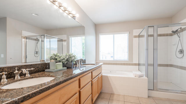 1796 Rock Spring Street, Newbury Park CA: https://media.crmls.org/mediaz/0a1a1d65-7210-48e4-a516-d27eaf165187.jpg