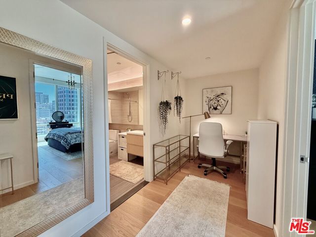 877 Francisco Street, Los Angeles CA: https://media.crmls.org/mediaz/0a1aba77-6b9f-41c5-9285-c1f1367fb2ba.jpg
