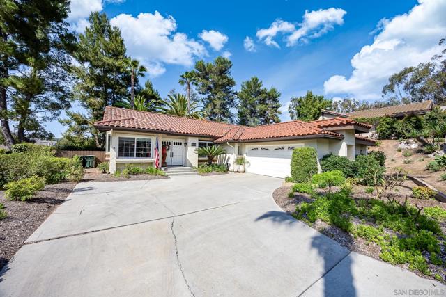 1857 Goldenrod Ln, Vista CA: https://media.crmls.org/mediaz/0a1ba5d2-9034-46b6-9ce2-30fcd456ee03.jpg