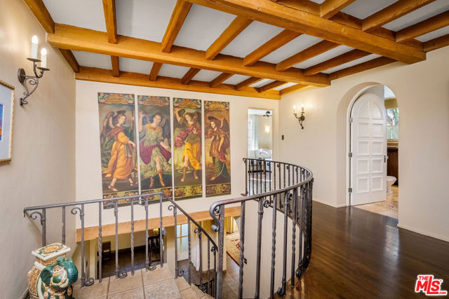 500 N Las Palmas Avenue, Los Angeles CA: https://media.crmls.org/mediaz/0a1c034c-3a7a-41a0-a4a6-d7585d70629f.jpg