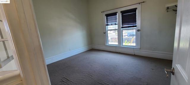 2825 Market St, Oakland CA: https://media.crmls.org/mediaz/0a1c35c9-75f9-4ac3-8d9a-34fd91c7ecef.jpg