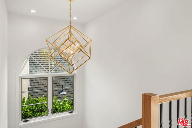 1618 S Durango Avenue, Los Angeles CA: https://media.crmls.org/mediaz/0a1c387f-7723-41d1-a126-c18b6abe8367.jpg