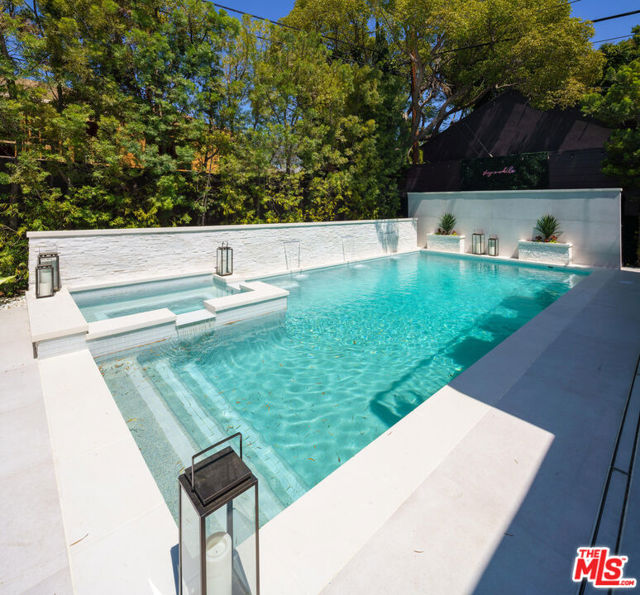 9515 Kirkside Road, Los Angeles CA: https://media.crmls.org/mediaz/0a1cba5d-484e-4d33-921a-401bbe30ae98.jpg