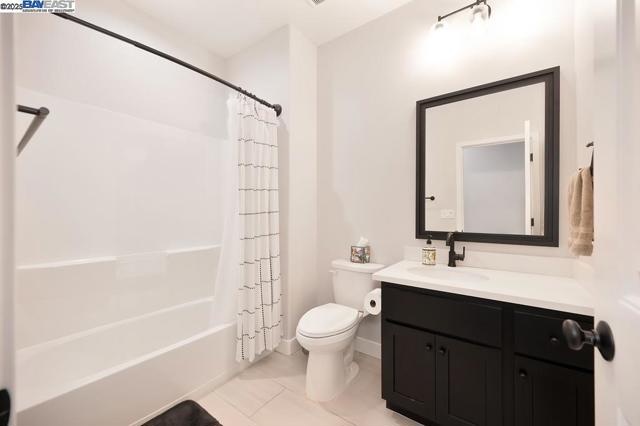 7544 Twin Bridges Ln, Citrus Heights CA: https://media.crmls.org/mediaz/0a1d53ce-f6b7-40ee-95f9-4e73a93f8ac9.jpg