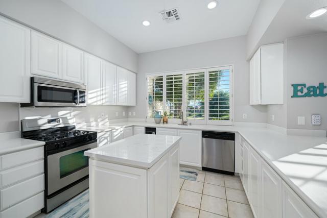 57916 Interlachen, La Quinta CA: https://media.crmls.org/mediaz/0a1dd534-5a2a-46a4-b319-7c5230165d66.jpg