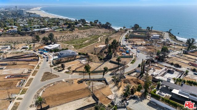 Drew Fenton | 419 Lombard Avenue Pacific Palisades CA | MLS: 7442214 Drew Fenton | 419 Lombard Avenue Pacific Palisades CA | MLS: 7442214