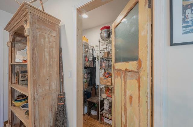 9180 Coker Road, Salinas CA: https://media.crmls.org/mediaz/0a1edea4-cb73-4787-97f9-f477371ef234.jpg