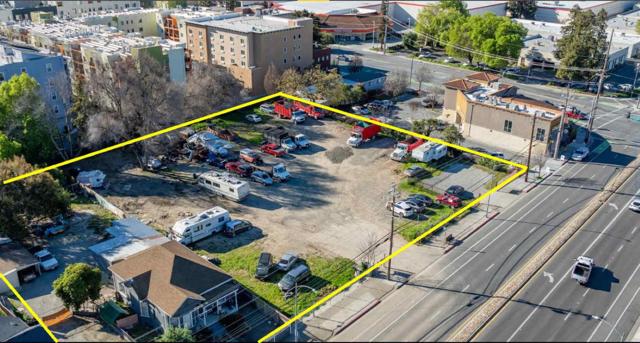 12280 Mabury Road, San Jose CA: https://media.crmls.org/mediaz/0a1ff41c-dda5-443e-bbb8-4cc71ef6fb63.jpg