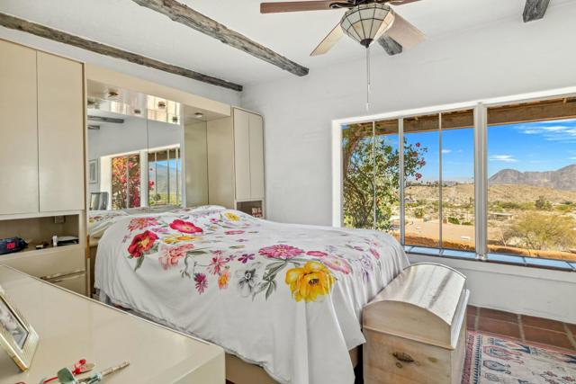 48600 Coyote Road, Palm Desert CA: https://media.crmls.org/mediaz/0a200b45-1ccc-4cbb-bede-9e16c4f13146.jpg