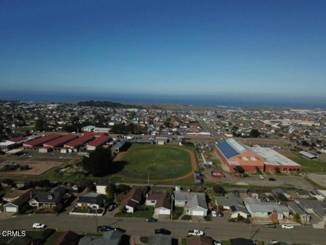 300 Penitenti, Fort Bragg CA: https://media.crmls.org/mediaz/0a218f38-a50e-49cf-b9b9-3424edae1551.jpg