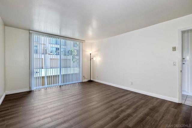 4260 6TH AVE, San Diego CA: https://media.crmls.org/mediaz/0a233d40-5de1-40d9-9769-206ca1d34aca.jpg