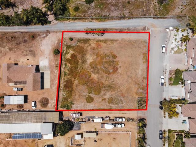 1587 Triton St, Carlsbad CA: https://media.crmls.org/mediaz/0a236ef4-762b-4674-a5de-47ee2b00679a.jpg