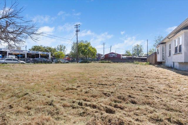 895 S 2nd Street, San Jose CA: https://media.crmls.org/mediaz/0a23cd5b-c28c-4722-a7b3-f8f8ac6f4174.jpg