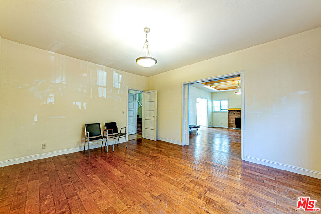 MLS #26866219 image #28