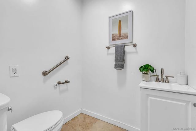 3872 Coronado Ave, San Diego CA: https://media.crmls.org/mediaz/0a2526a7-a010-4004-9988-f104eb522fa1.jpg
