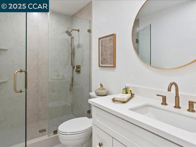 2175 Cactus Ct, Walnut Creek CA: https://media.crmls.org/mediaz/0a254d86-c69f-4e56-af61-00ad58e2e5ad.jpg