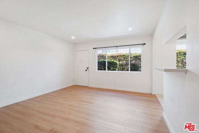 1635 Colby Avenue, Los Angeles CA: https://media.crmls.org/mediaz/0a25e738-8805-4e1b-9654-cee95d782a98.jpg