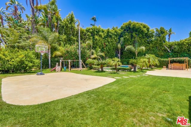 114 S Layton Drive, Los Angeles CA: https://media.crmls.org/mediaz/0a28af9d-51c8-49fd-ab2d-08dd365a447d.jpg