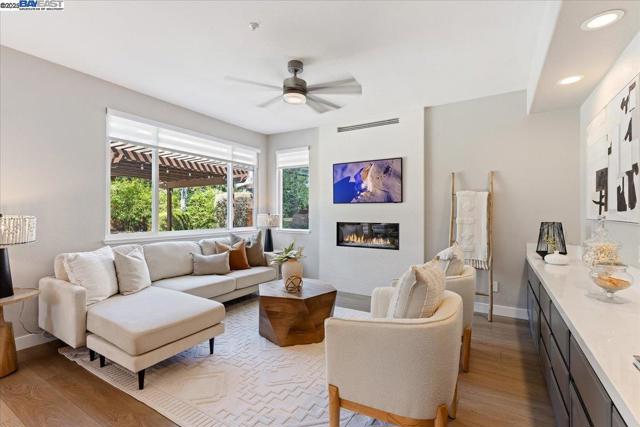 1699 Lodestone Rd, Livermore CA: https://media.crmls.org/mediaz/0a28bbf9-2fdc-4e5a-a6d5-dea3fb3617d6.jpg