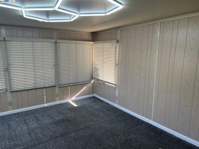 1661 Minnesota St, Fairfield CA: https://media.crmls.org/mediaz/0a28e511-6bfc-484e-859d-b905726d13b7.jpg
