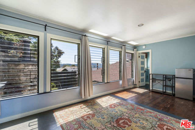 3526 Griffin Avenue, Los Angeles CA: https://media.crmls.org/mediaz/0a2a58c2-692f-4191-bcf9-9ad7ba0d5bfd.jpg