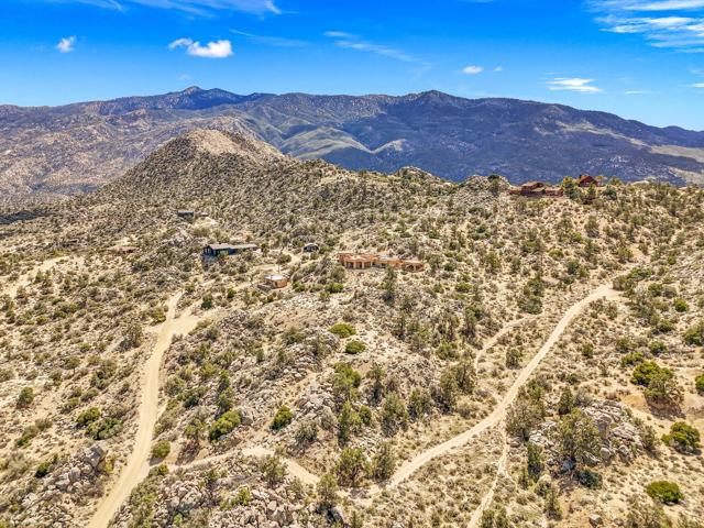 61474 Hanging Rock Lane, Mountain Center CA: https://media.crmls.org/mediaz/0a2a83ab-c2cd-4828-955a-7a9e0262f4c1.jpg