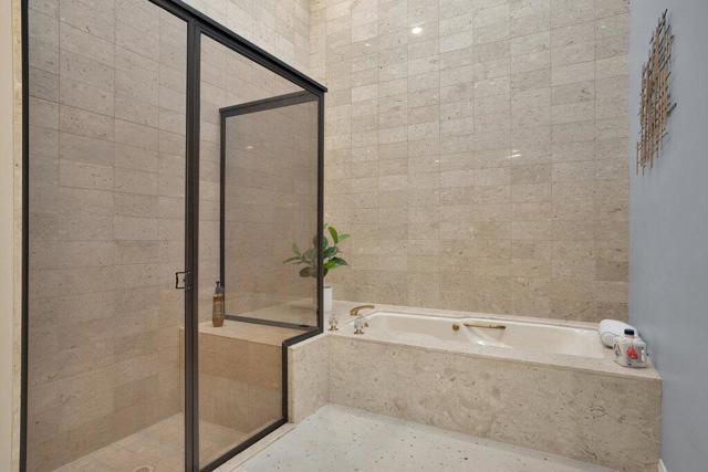 Image 13 of 38 For 75798 Vista Del Rey