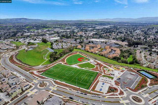 39103 Via Vicenza, San Ramon CA: https://media.crmls.org/mediaz/0a2afbdd-a3da-424b-8ebc-77f1a05b4157.jpg