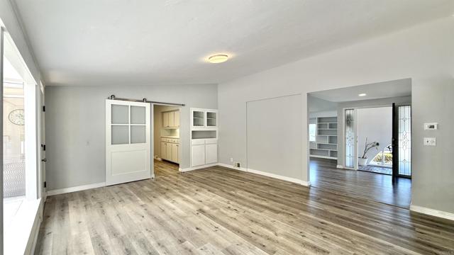 Detail Gallery Image 32 of 74 For 6611 Avenida De Las Pescas, La Jolla,  CA 92037 - 4 Beds | 3 Baths